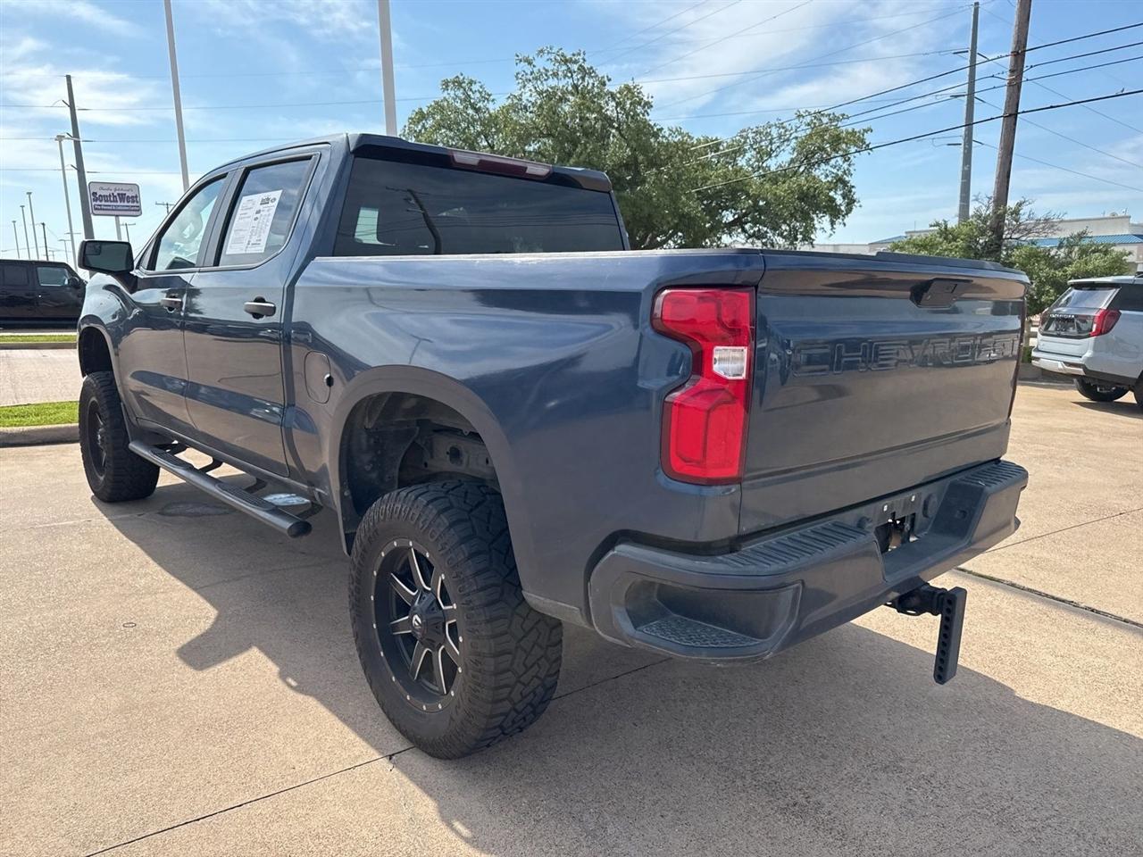 Chevrolet Silverado 1500 2WD Crew Cab 147" Custom 2020