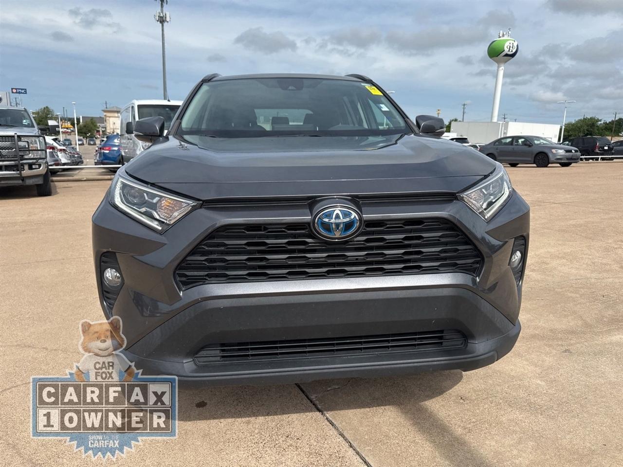 Toyota RAV4 Hybrid XLE AWD (Natl) 2021