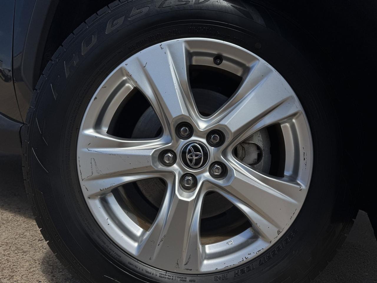 Toyota RAV4 Hybrid XLE AWD (Natl) 2021
