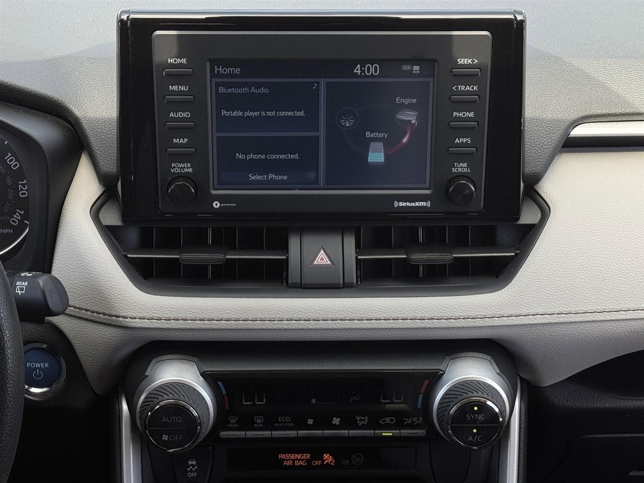 Toyota RAV4 Hybrid XLE AWD (Natl) 2021