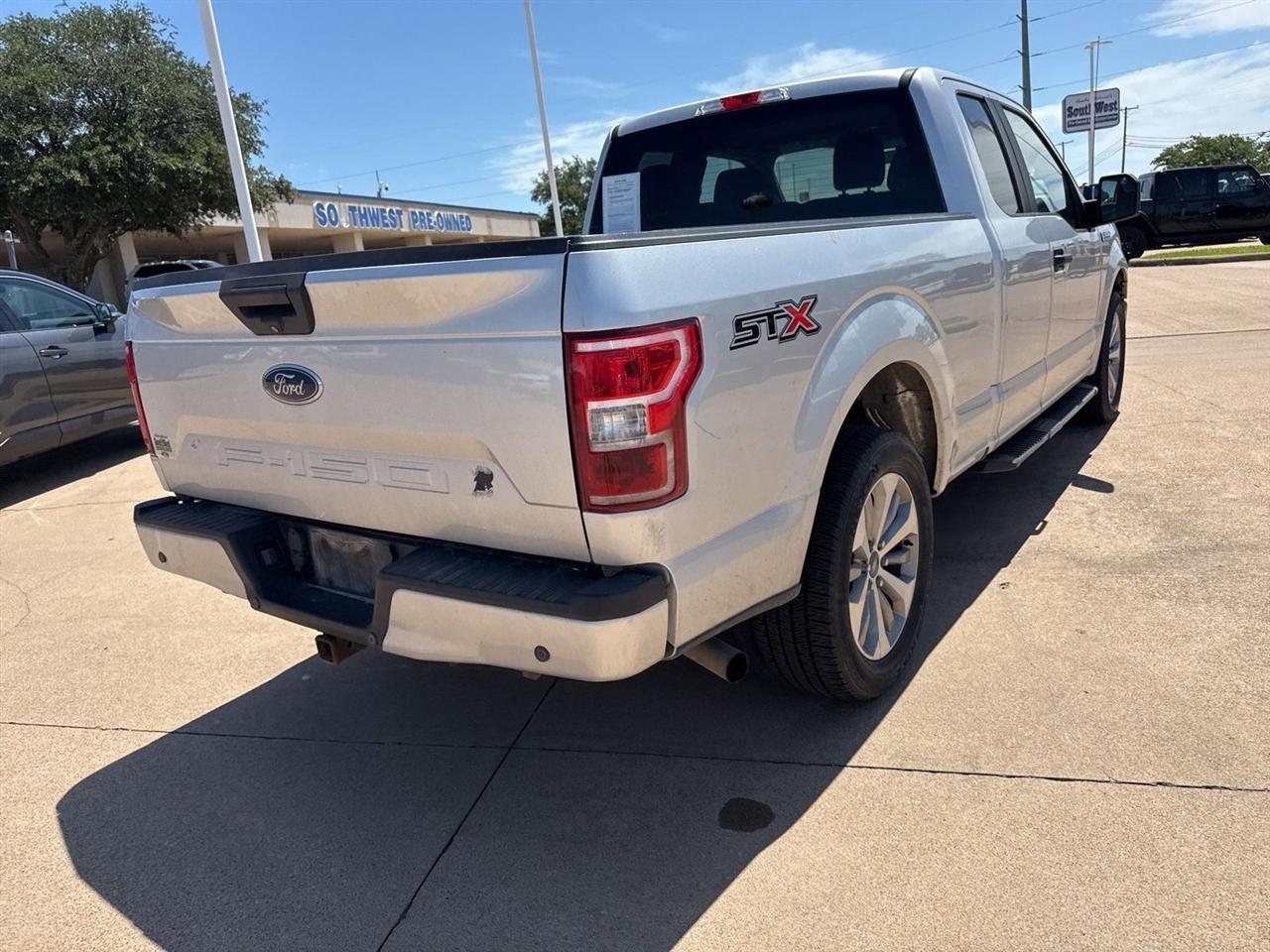 Ford F-150 Lariat 2WD SuperCab 8' Box 2018