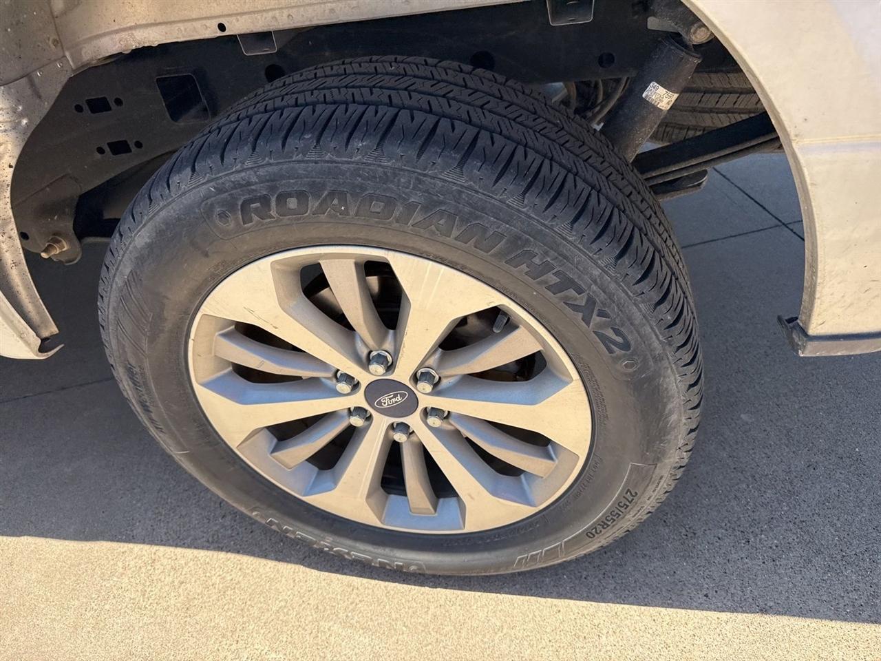 Ford F-150 Lariat 2WD SuperCab 8' Box 2018