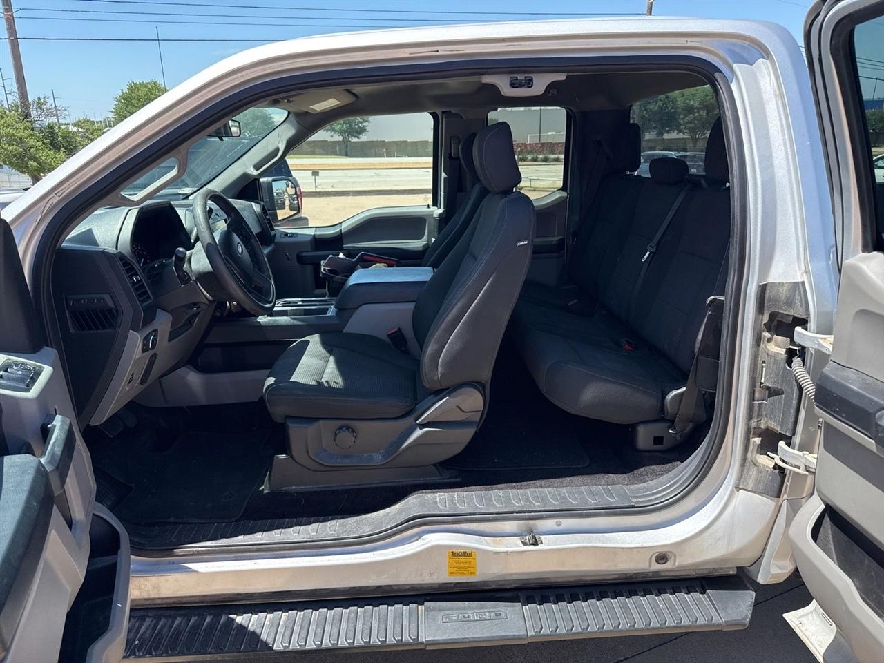 Ford F-150 Lariat 2WD SuperCab 8' Box 2018