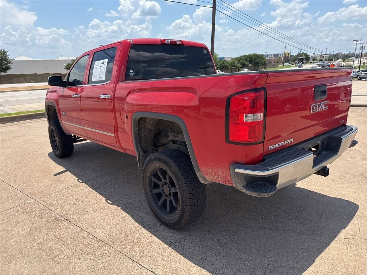 GMC Sierra 1500 4WD Crew Cab 143.5" SLT 2015