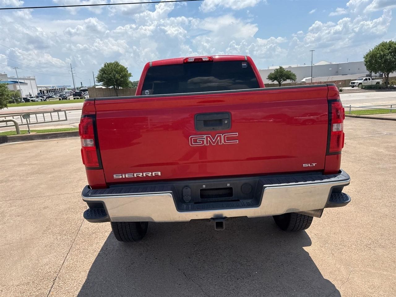 GMC Sierra 1500 4WD Crew Cab 143.5" SLT 2015