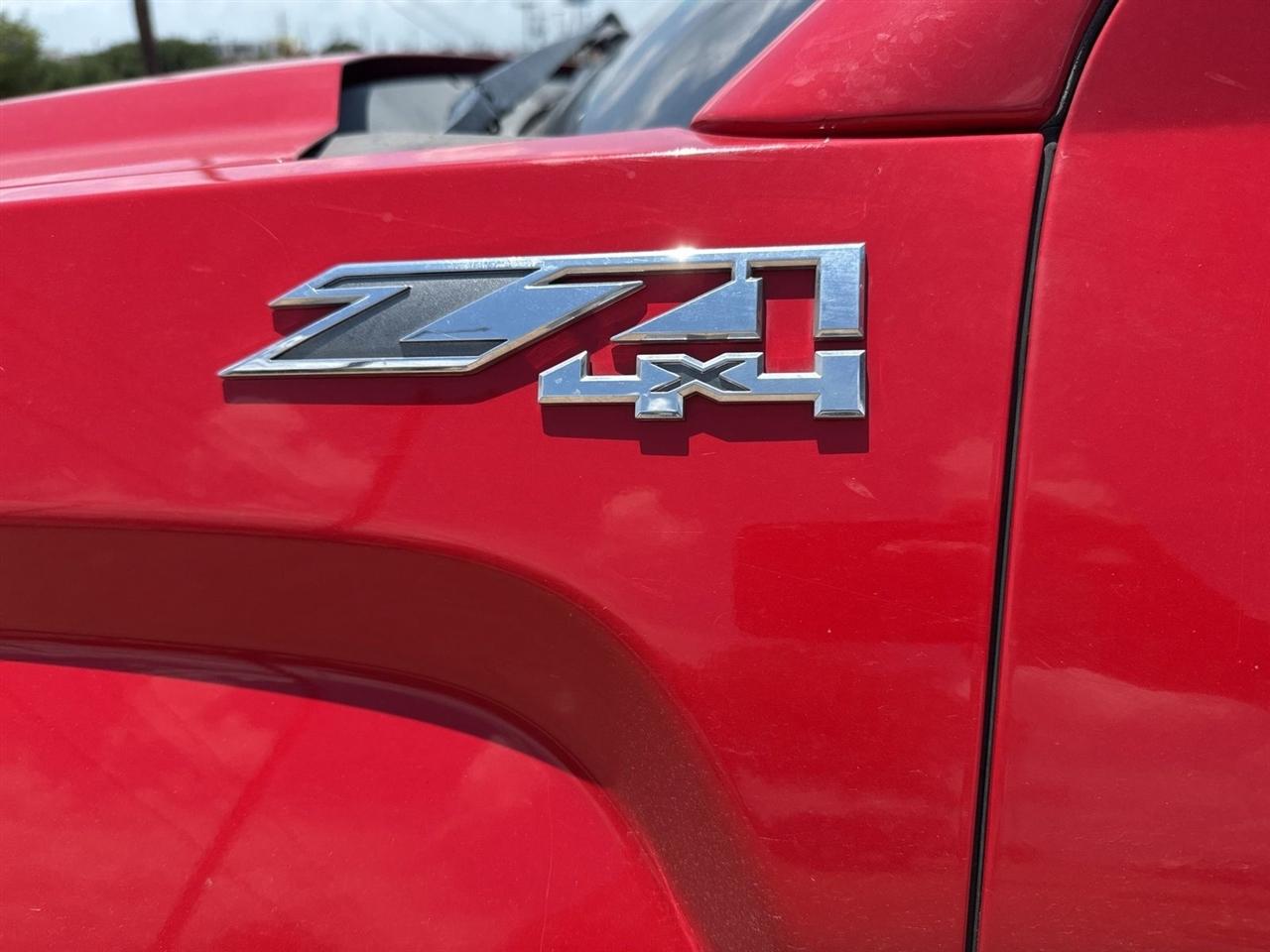 GMC Sierra 1500 4WD Crew Cab 143.5" SLT 2015