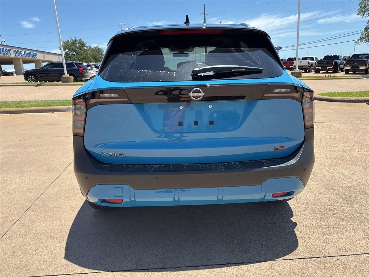 Nissan Kicks SR FWD 2025