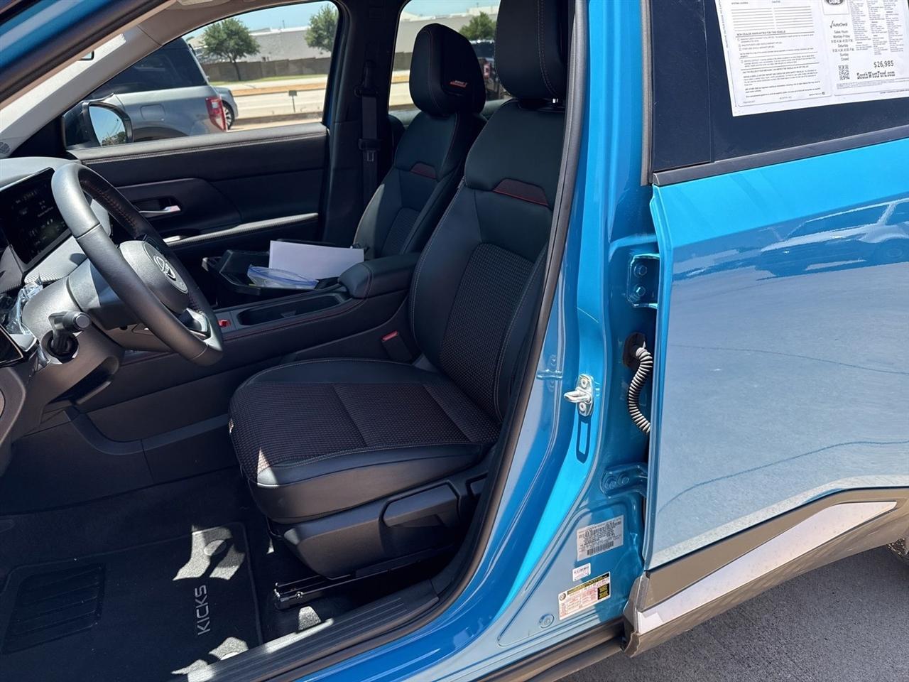 Nissan Kicks SR FWD 2025