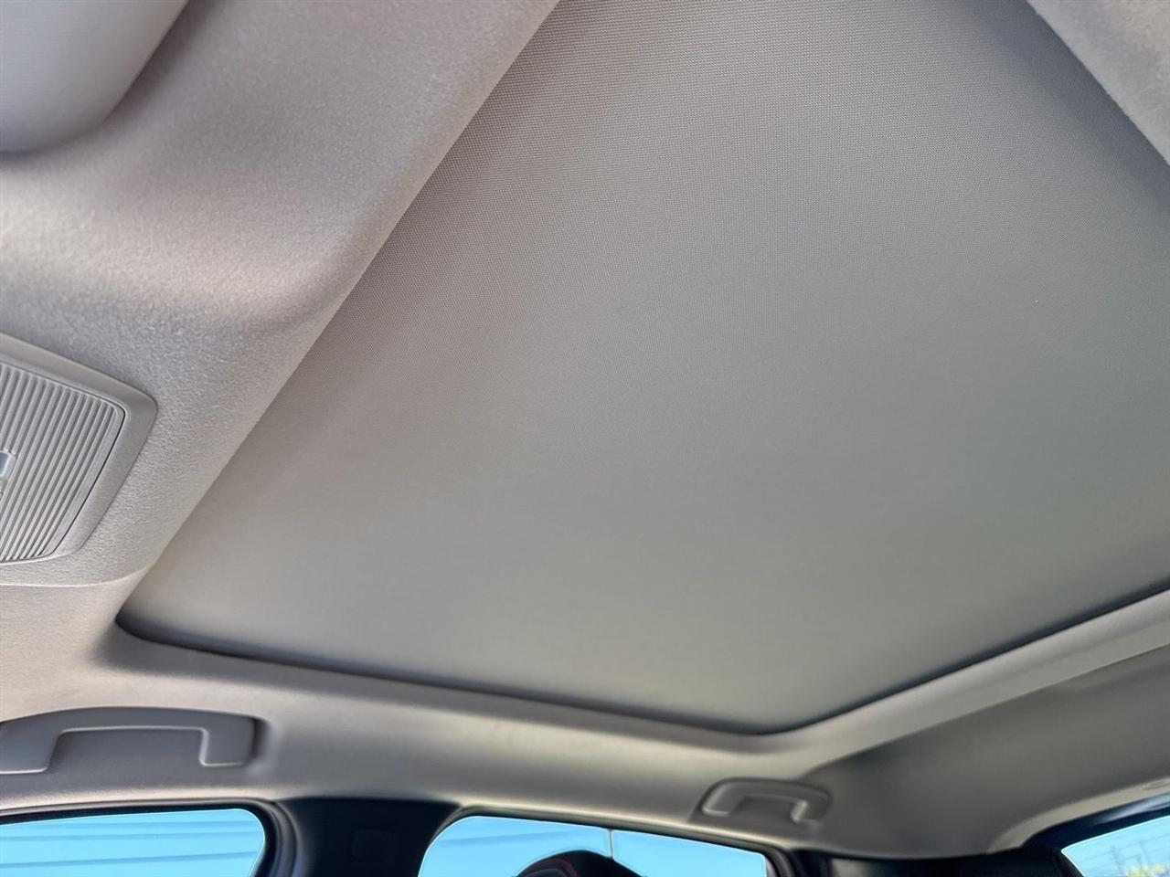 Nissan Kicks SR FWD 2025