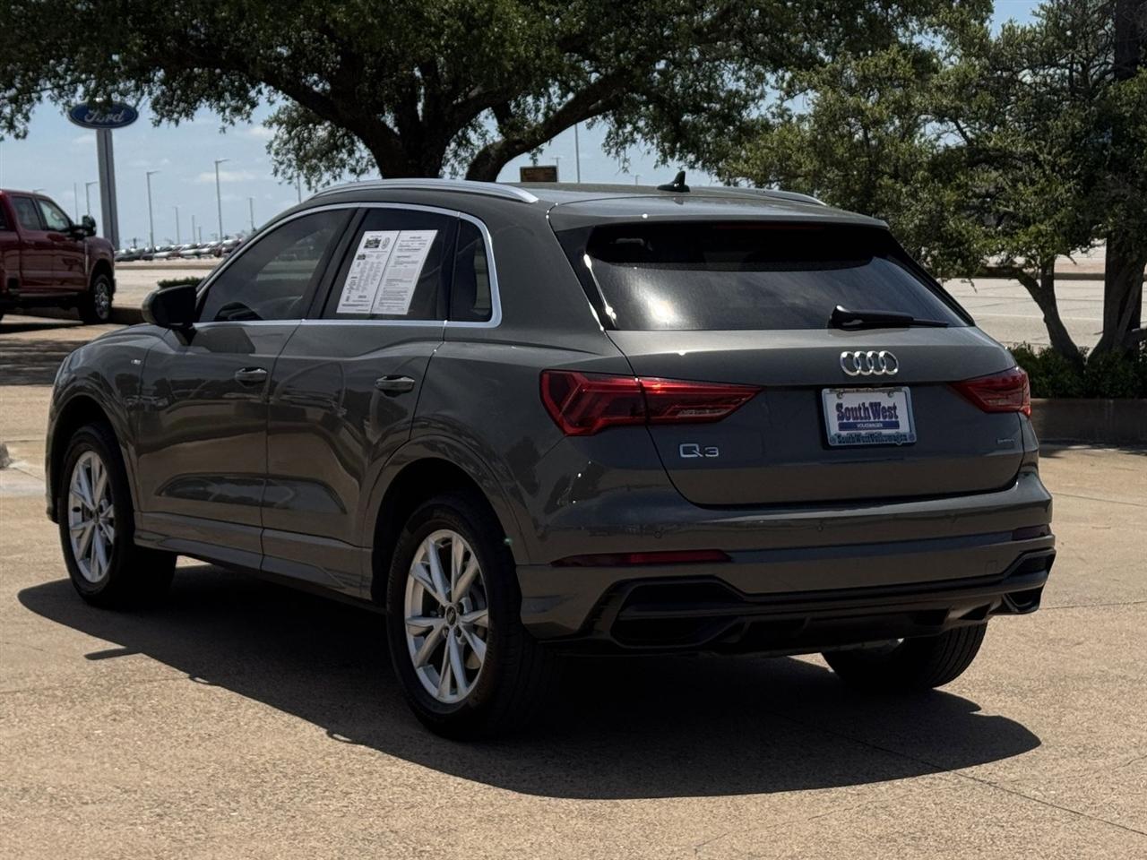 Audi Q3 S line Premium Plus 45 TFSI quattro 2022