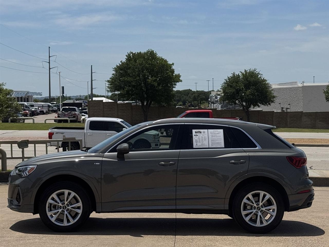 Audi Q3 S line Premium Plus 45 TFSI quattro 2022