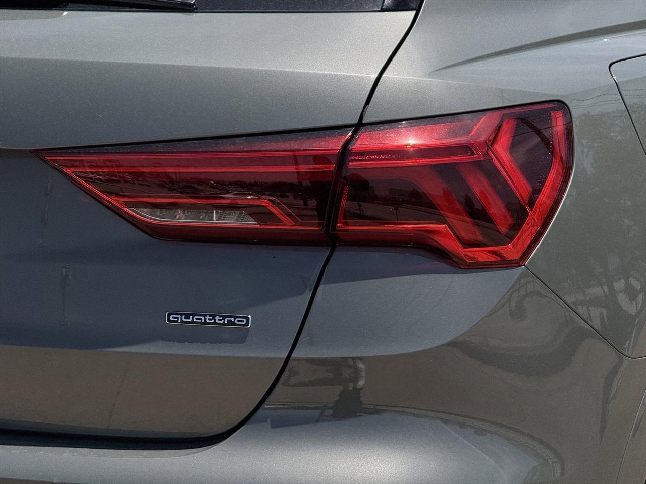 Audi Q3 S line Premium Plus 45 TFSI quattro 2022
