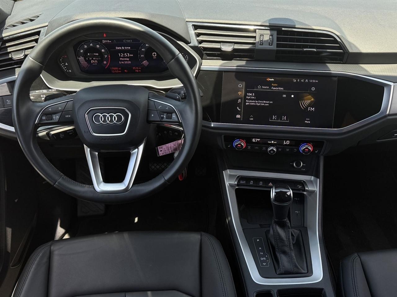 Audi Q3 S line Premium Plus 45 TFSI quattro 2022