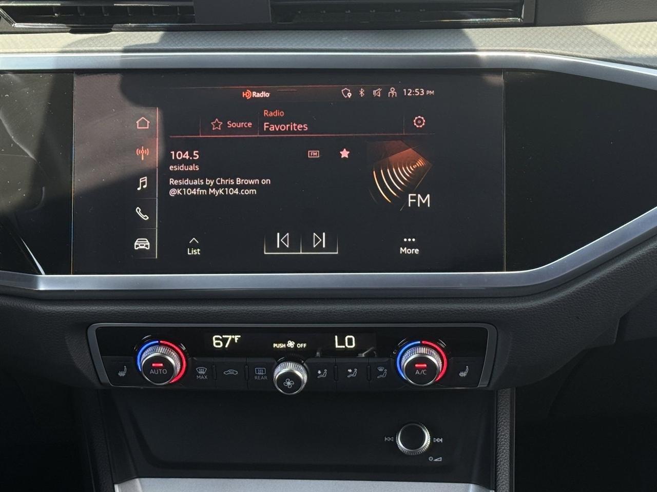 Audi Q3 S line Premium Plus 45 TFSI quattro 2022