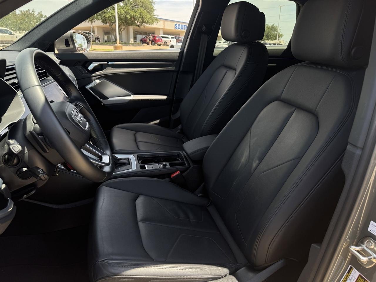 Audi Q3 S line Premium Plus 45 TFSI quattro 2022