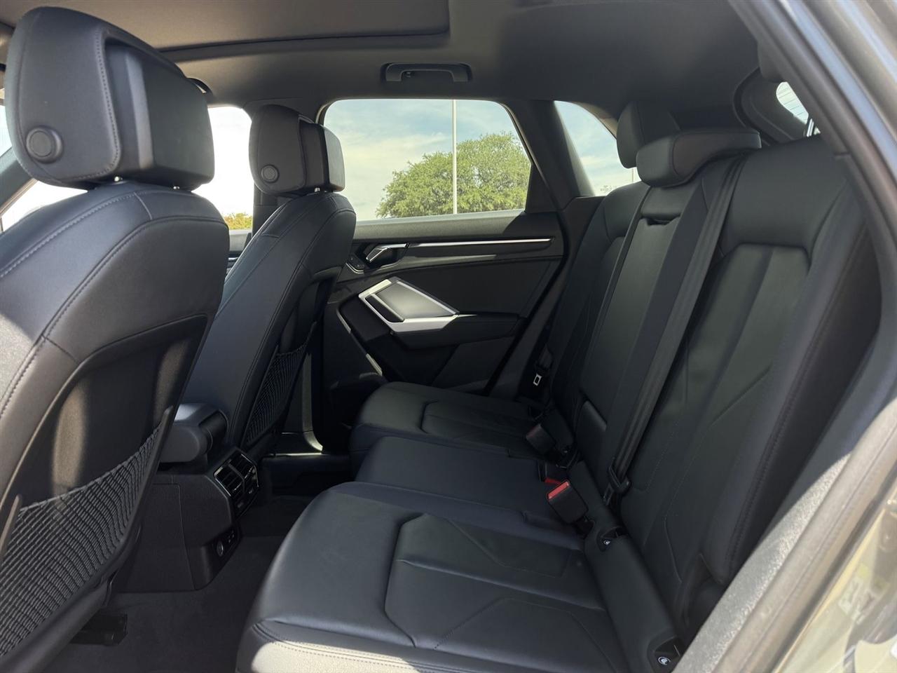 Audi Q3 S line Premium Plus 45 TFSI quattro 2022