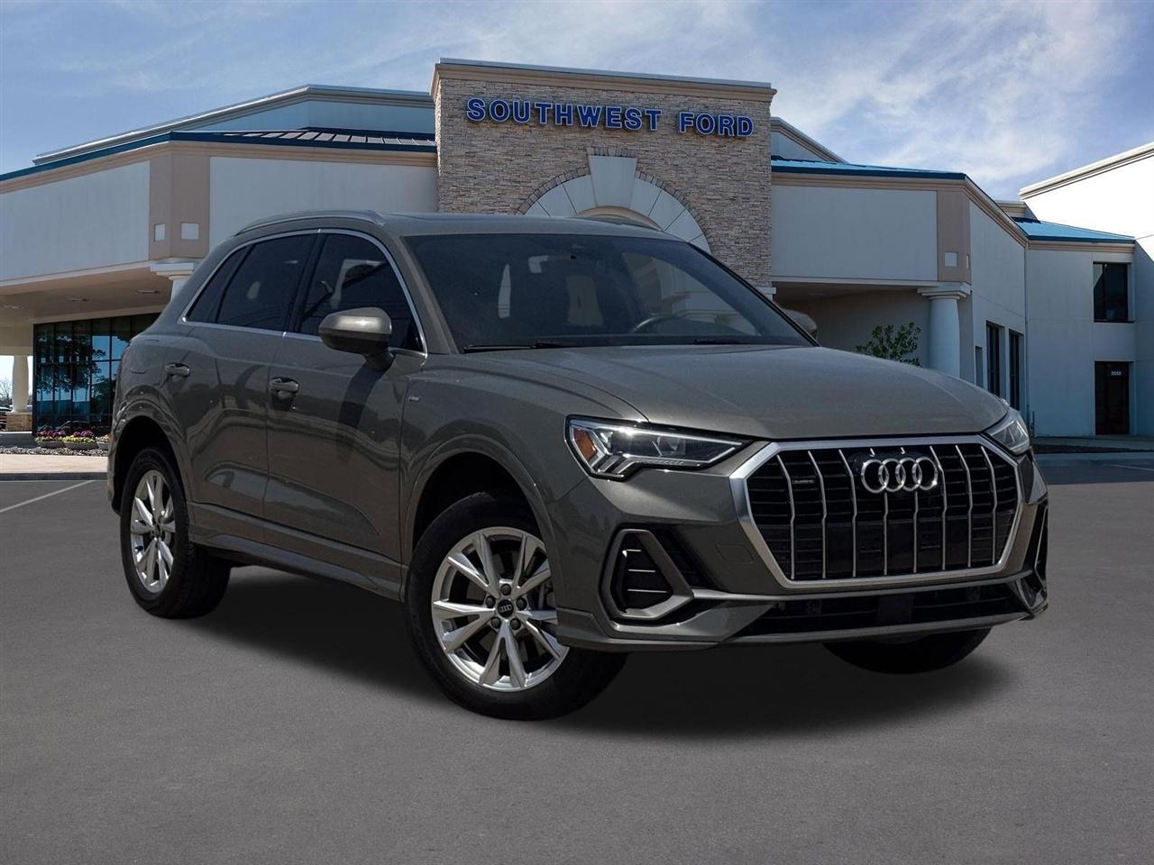 2022 Audi Q3 S line Premium Plus 45 TFSI quattro