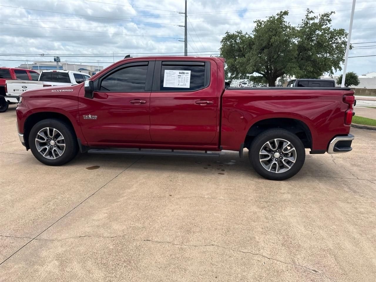 Chevrolet Silverado 1500 2WD Crew Cab 147" LT 2019