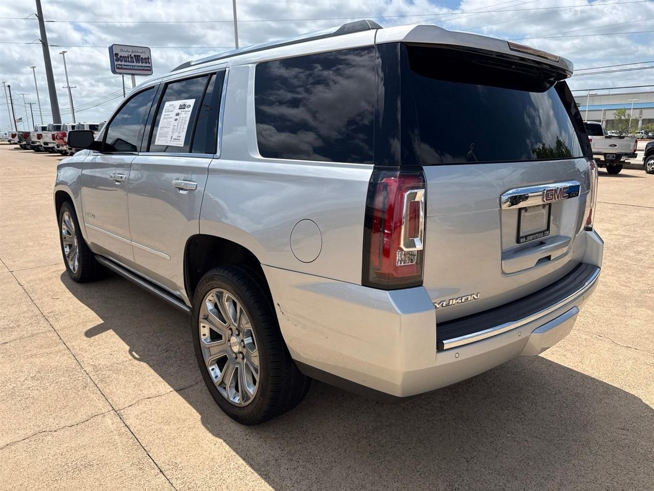 GMC Yukon 2WD 4dr Denali 2016