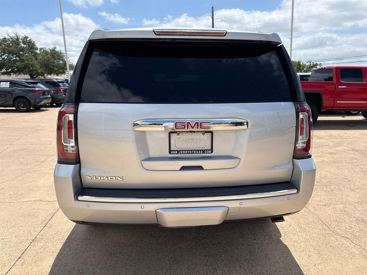 GMC Yukon 2WD 4dr Denali 2016