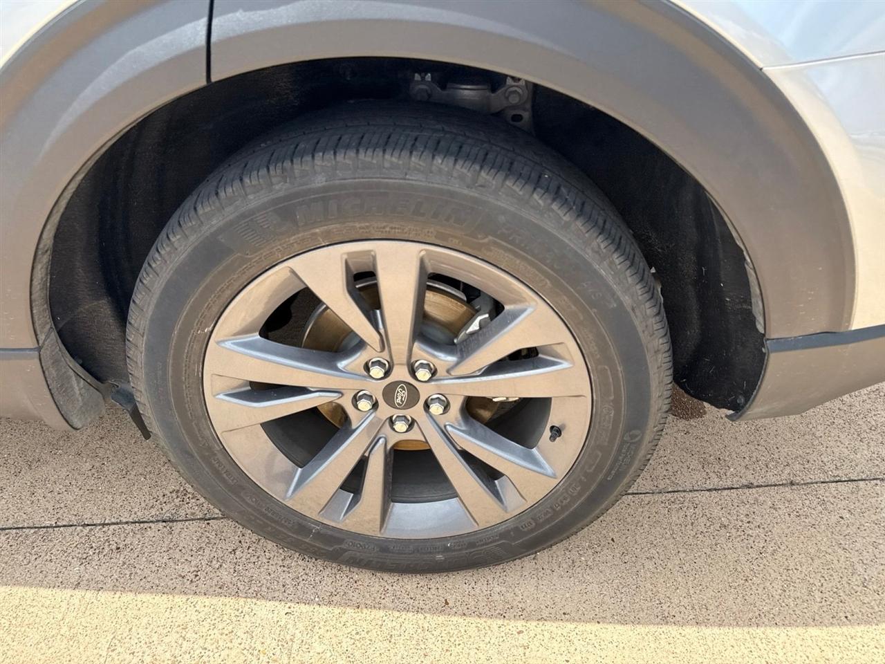 Ford Explorer XLT RWD 2023