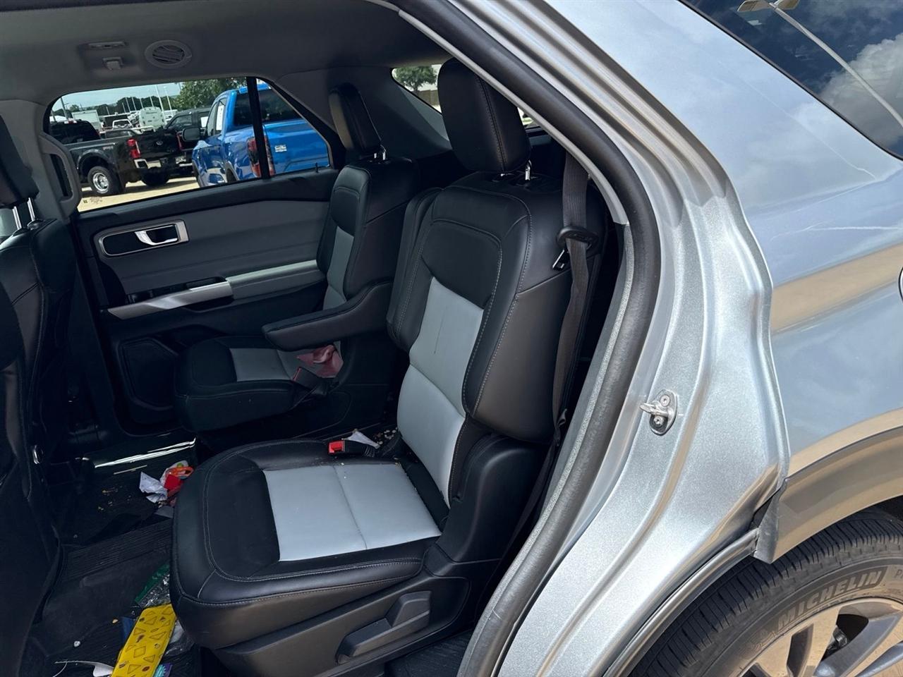 Ford Explorer XLT RWD 2023