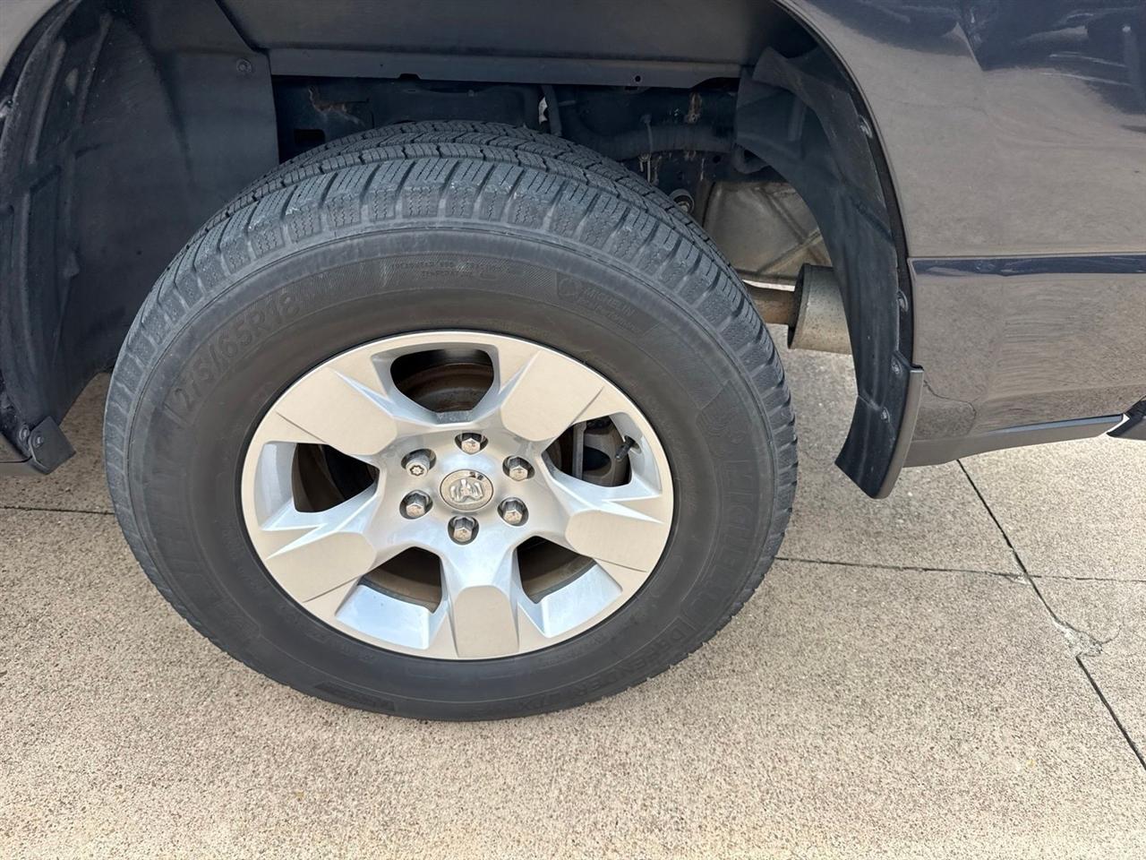 RAM 1500 Big Horn/Lone Star 4x4 Crew Cab 5'7" Box 2019