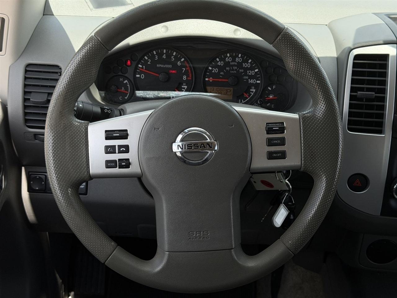 Nissan Frontier Crew Cab 4x2 SV V6 Auto 2017