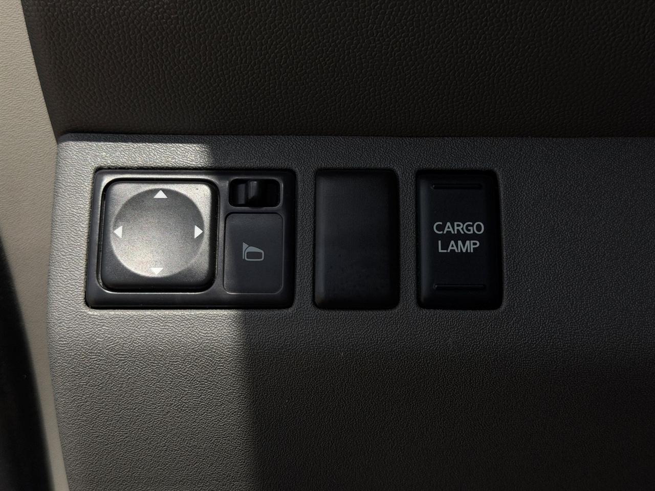 Nissan Frontier Crew Cab 4x2 SV V6 Auto 2017