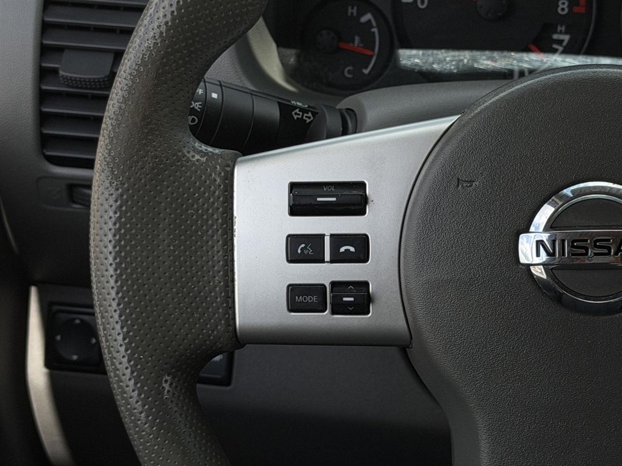 Nissan Frontier Crew Cab 4x2 SV V6 Auto 2017