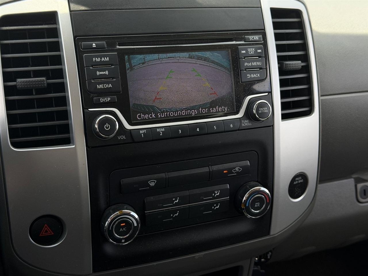 Nissan Frontier Crew Cab 4x2 SV V6 Auto 2017