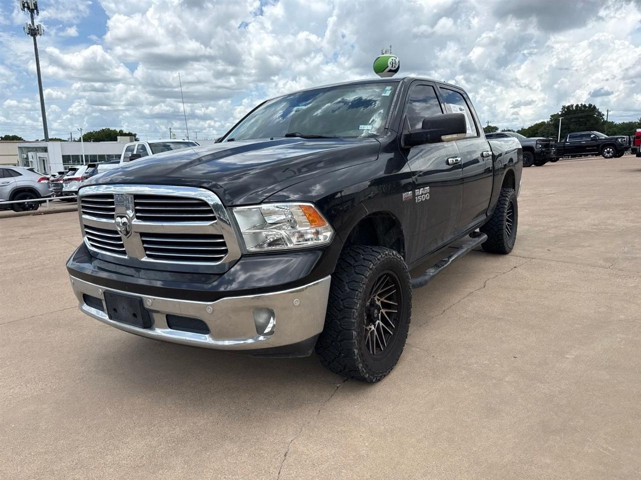 RAM 1500 2WD Crew Cab 140.5" Lone Star 2016