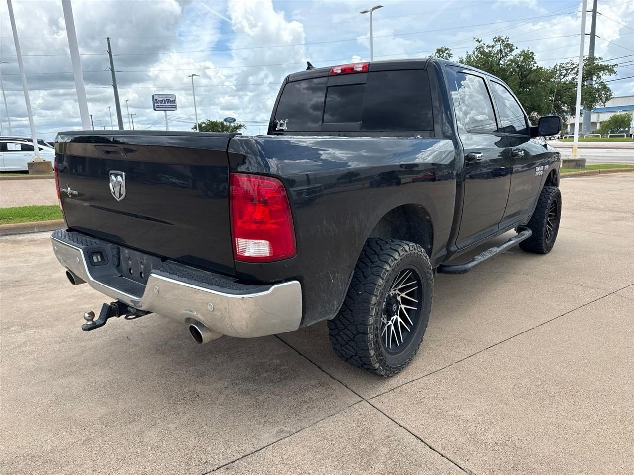 RAM 1500 2WD Crew Cab 140.5" Lone Star 2016