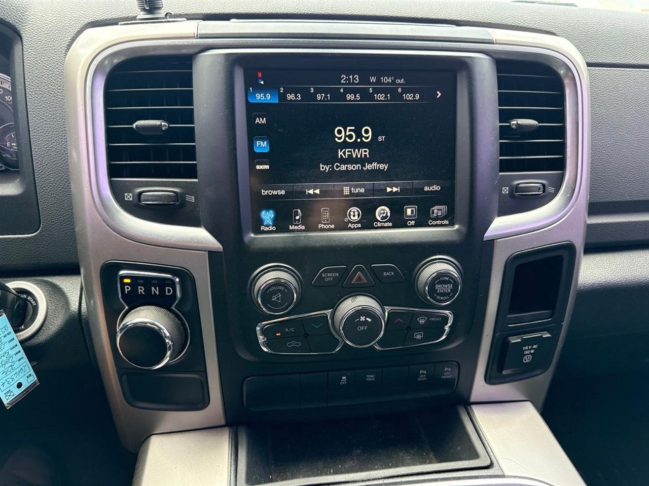 RAM 1500 2WD Crew Cab 140.5" Lone Star 2016