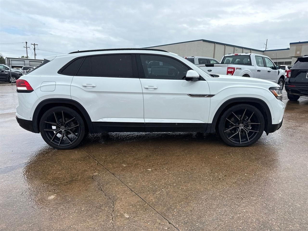 Volkswagen Atlas Cross Sport 3.6L V6 SEL Premium 4MOTION 2021