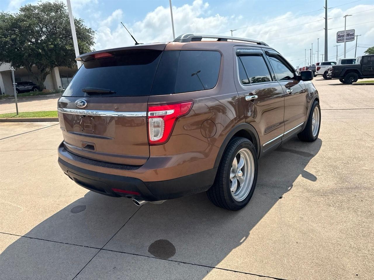 Ford Explorer FWD 4dr Limited 2012