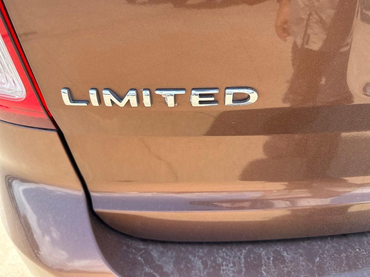 Ford Explorer FWD 4dr Limited 2012