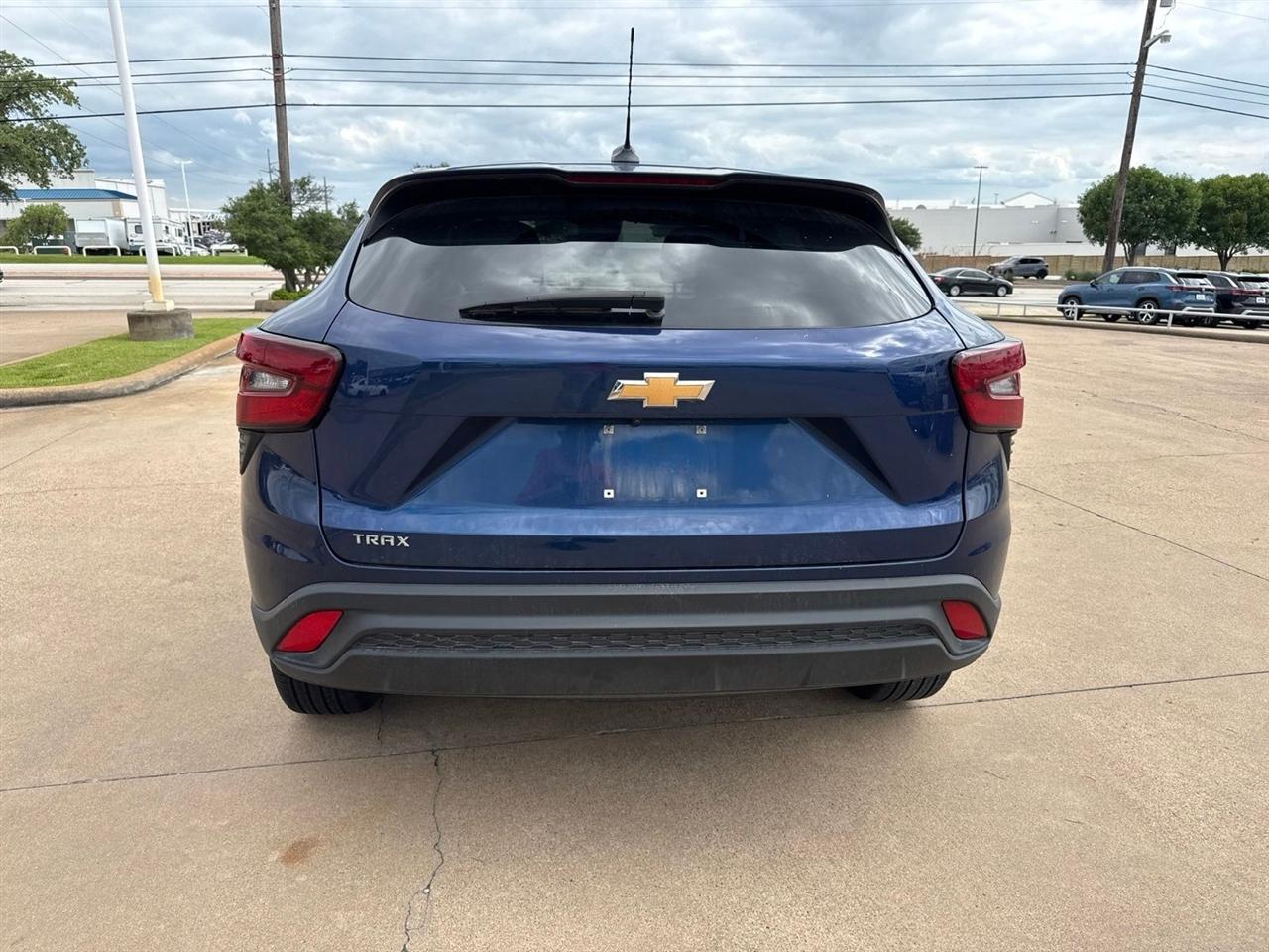 Chevrolet Trax FWD 4dr LS 2024