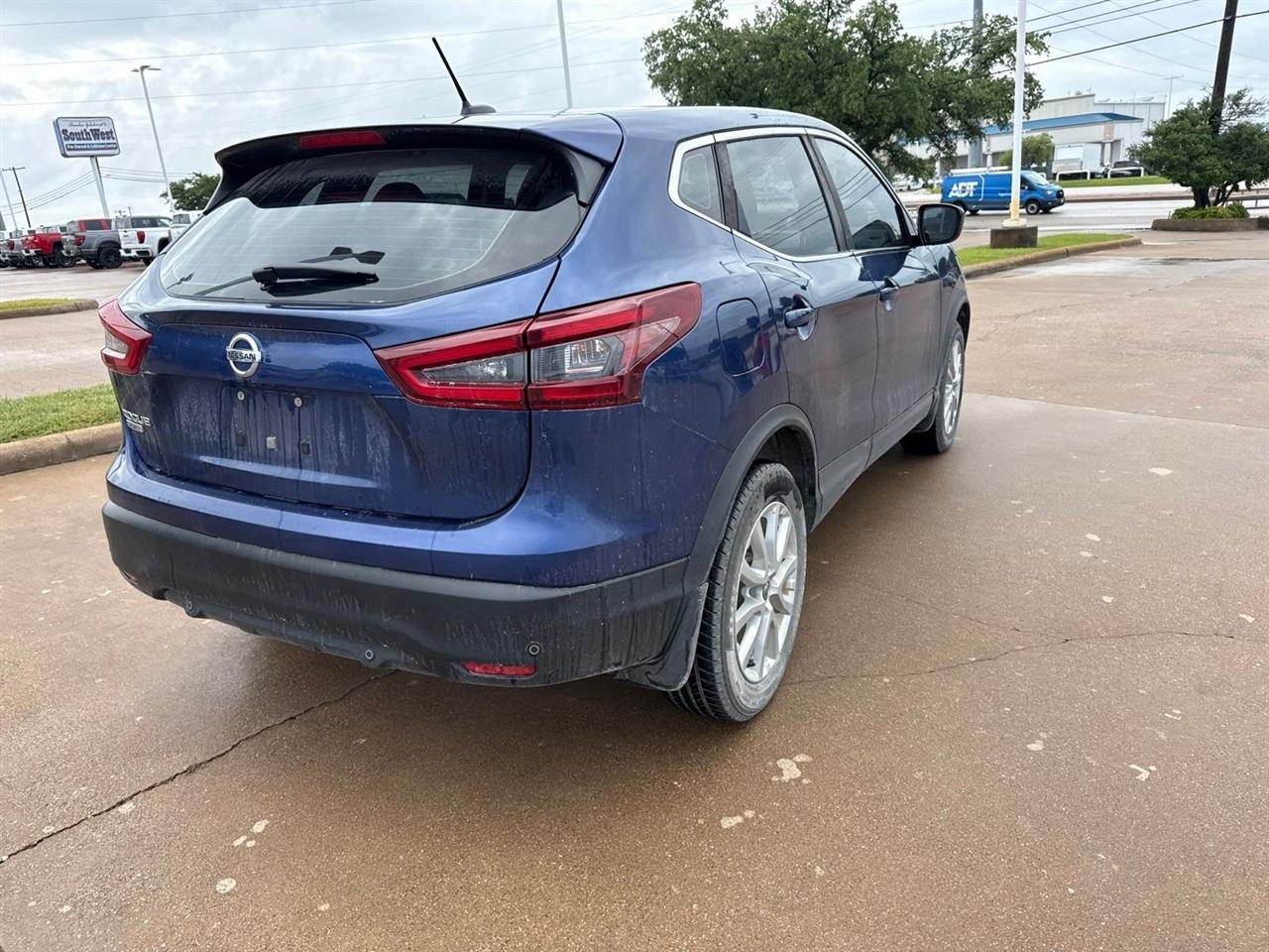 Nissan Rogue Sport FWD S 2021