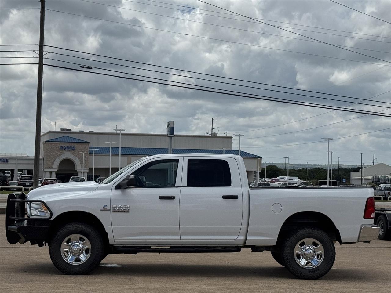 RAM 2500 Tradesman 4x4 Crew Cab 6'4" Box 2018