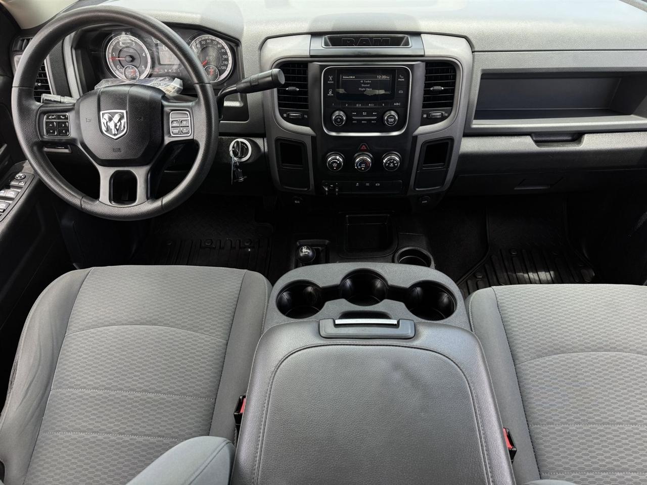 RAM 2500 Tradesman 4x4 Crew Cab 6'4" Box 2018