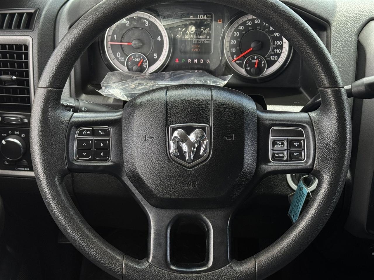 RAM 2500 Tradesman 4x4 Crew Cab 6'4" Box 2018
