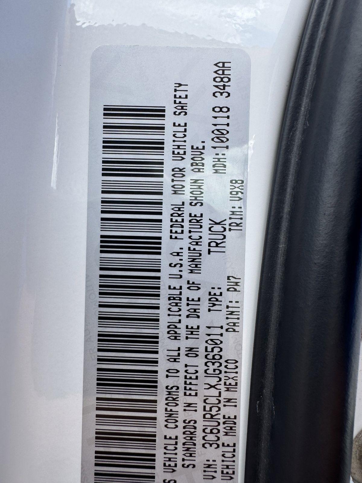 RAM 2500 Tradesman 4x4 Crew Cab 6'4" Box 2018