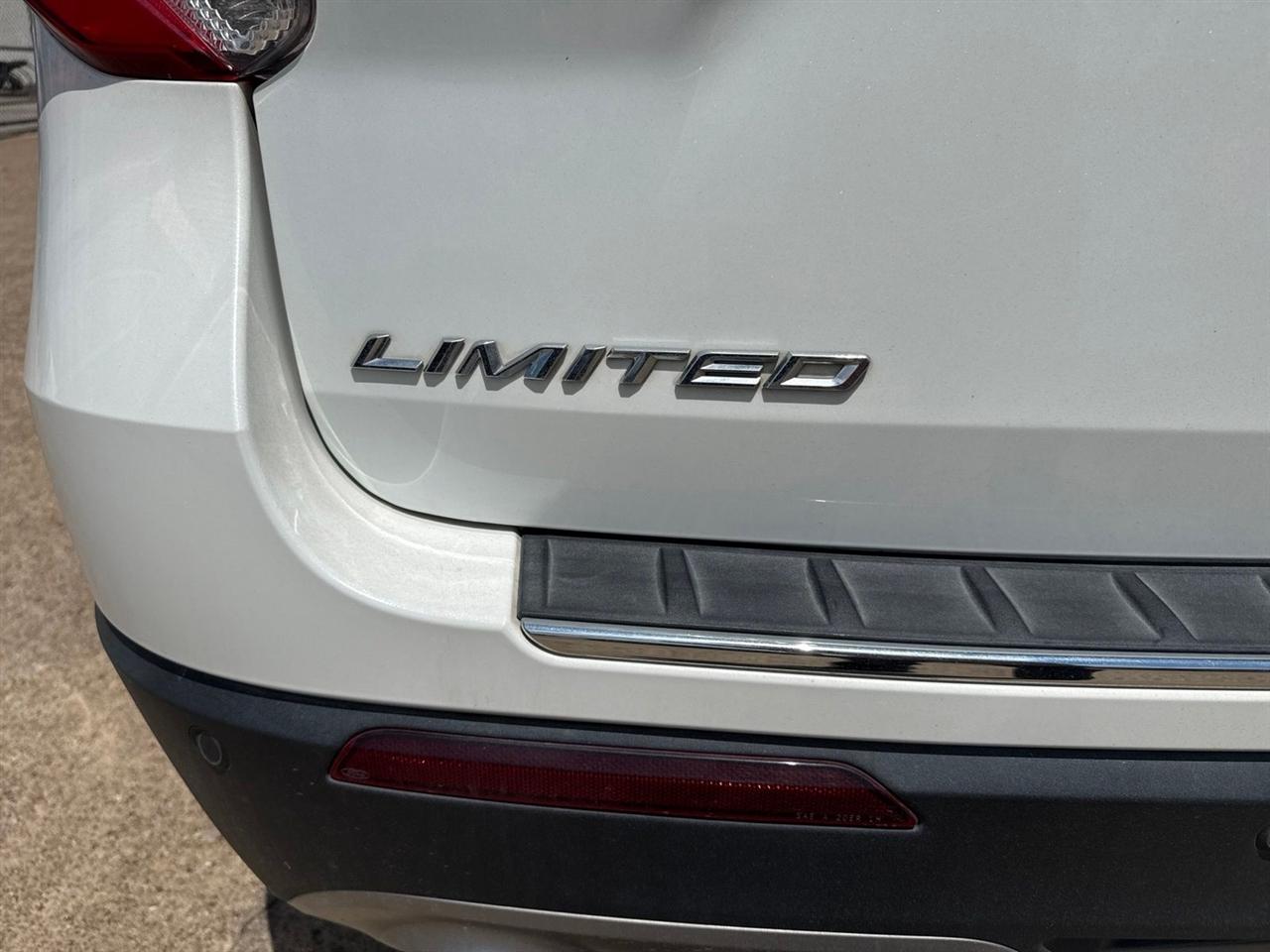Ford Explorer Limited RWD 2020