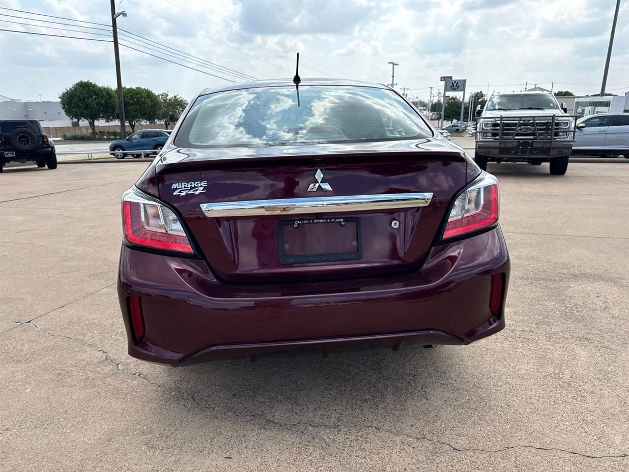 Mitsubishi Mirage G4 Black Edition CVT 2022