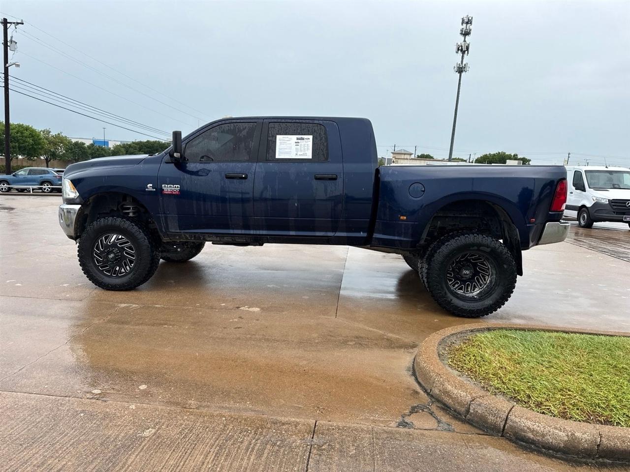 RAM 3500 4WD Mega Cab 160.5" Lone Star 2012