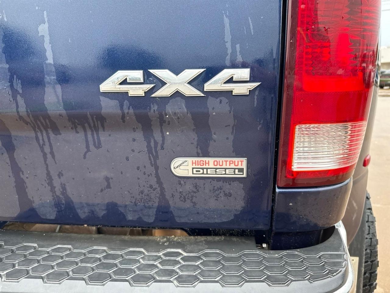 RAM 3500 4WD Mega Cab 160.5" Lone Star 2012