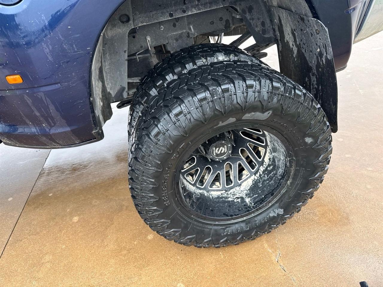 RAM 3500 4WD Mega Cab 160.5" Lone Star 2012
