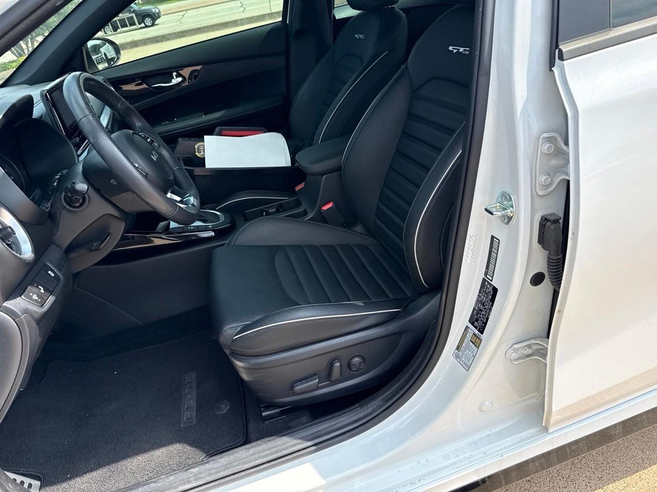 Kia Forte GT-Line IVT 2024