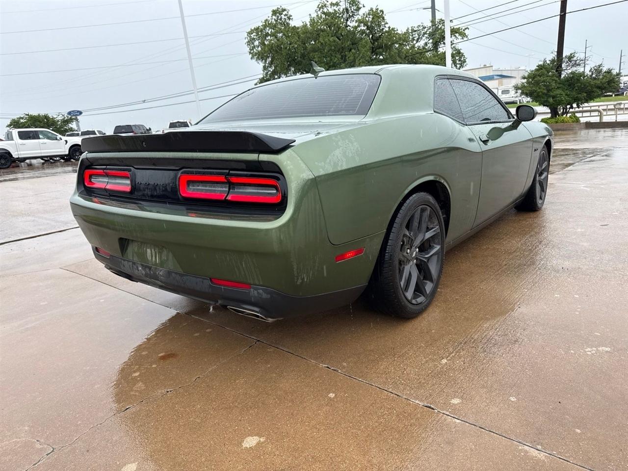 Dodge Challenger R/T RWD 2023